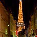 Eiffel tower Paris Street.jpg